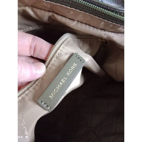 Michael Kors 38H9CZUH7L Evie Pebbled Leather Shoulder Bag Green - Picture 7 of 11